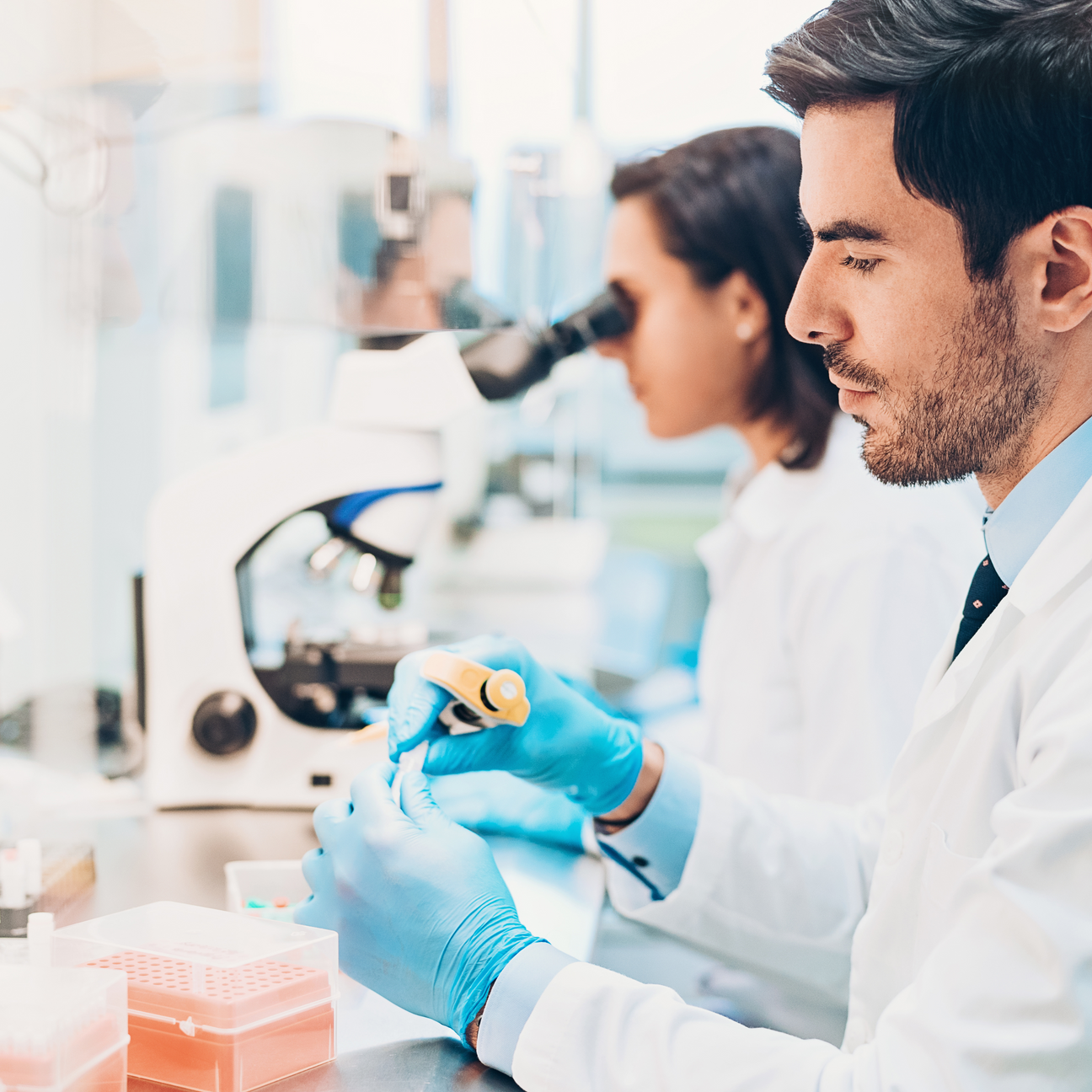 Laboratoires de chimie de centres de recherches et d'universités